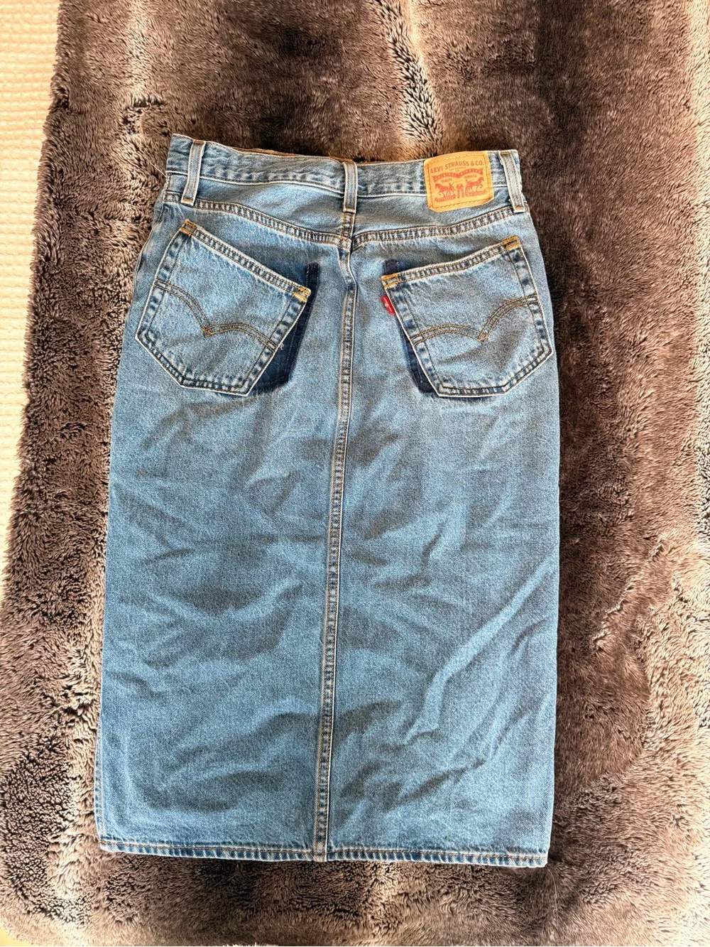 Levi's Classic Blue Denim tilted pocket midi Skirt